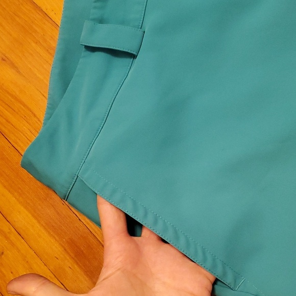 Nike Golf Tour Performance skort. Blue (turquoise). Size 12. Dri-Fit. - Picture 5 of 11